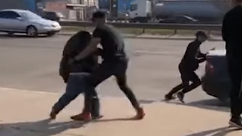 Викрадення під Києвом: чоловікові наділи пакет на голову і увезли на BMW (відео)