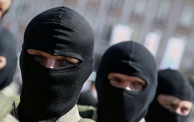 На трассе "Киев-Одесса" неизвестные напали на предпринимателей и похитили более 12 млн грн