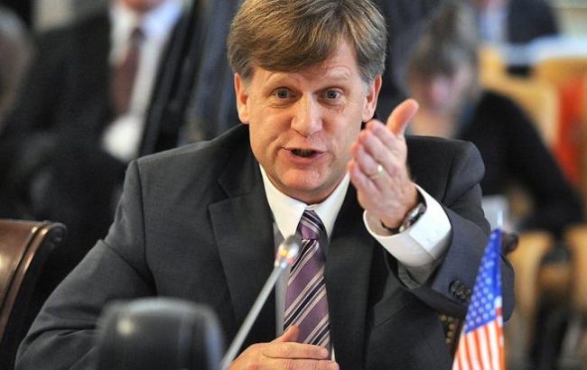 "Не русский": экс-посол США в РФ потроллил студентов