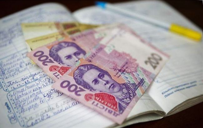 Батьки українських школярів назвали суми добровільно-примусових внесків