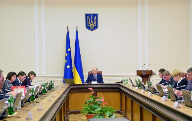 Кабмін затвердив порядок оплати перших п'яти днів лікарняного