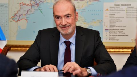 Франция приложит все усилия для достижения мира на Донбассе, - посол