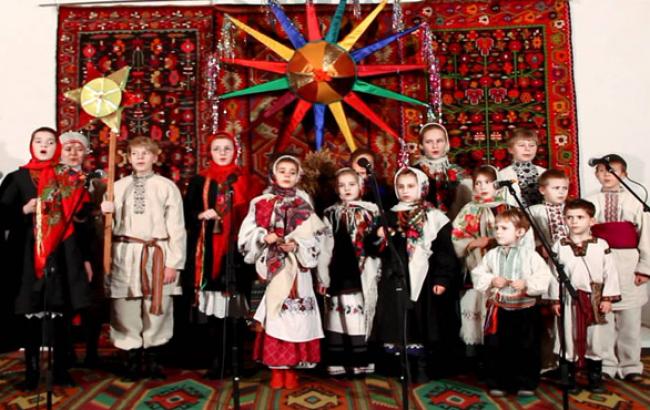 Депутат порадував мережу зворушливою колядкою у виконанні хрещениці