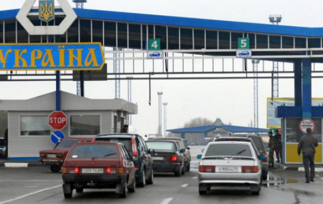 В Україні 61% жителів міст замислюється про переїзд за кордон, - дослідження