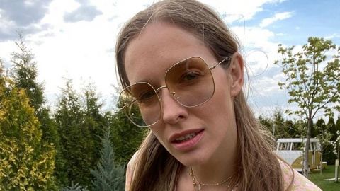 Бизнес-леди из 80-х: Катя Осадчая покорила стильным образом в ретро-стиле