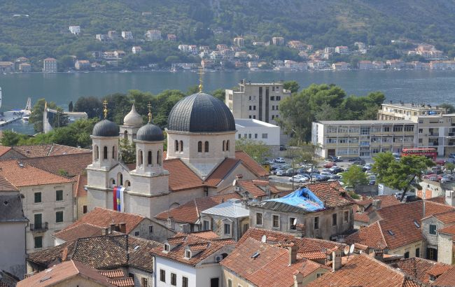 У Чорногорії оновили правила в'їзду в країну. Тест на COVID не обов'язковий
