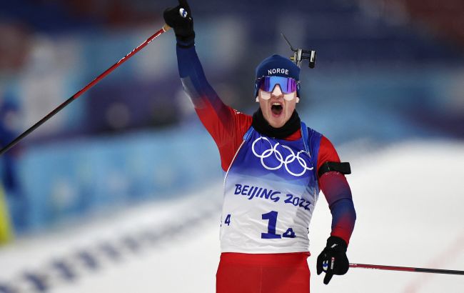 Биатлонист Йоханнес Бё стал чемпионом в спринте зимней Олимпиады-2022, дуэт украинцев в топ-15