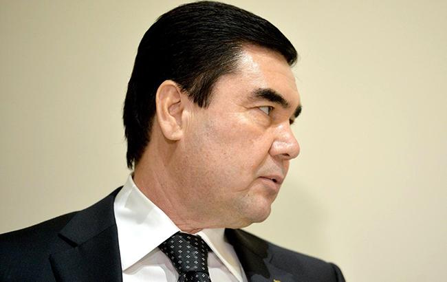 У Туркменістані заборонять багатоженство з 1 вересня