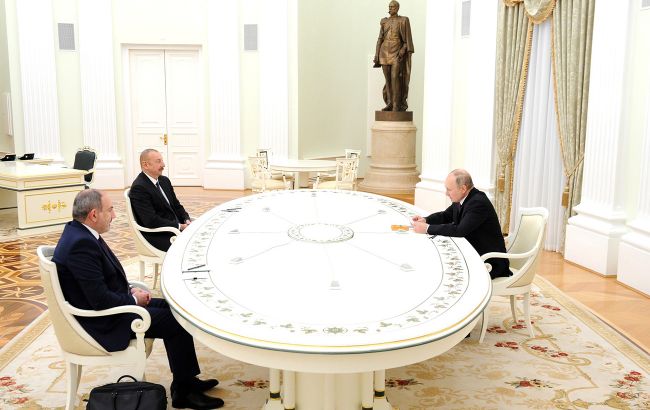 У Москві проходить тристороння зустріч по Карабаху. Алієв та Пашинян не потисли руки