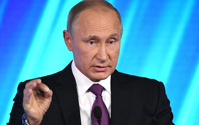 "Першість потрібно віддати стрічкової глисте": Путін відзначився висловом про "вільне кохання"