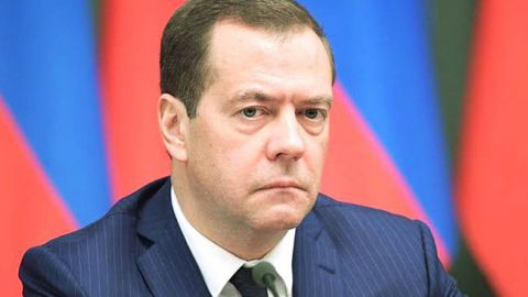 Медведєв назвав "гуманним" тариф на транзит газу через Україну