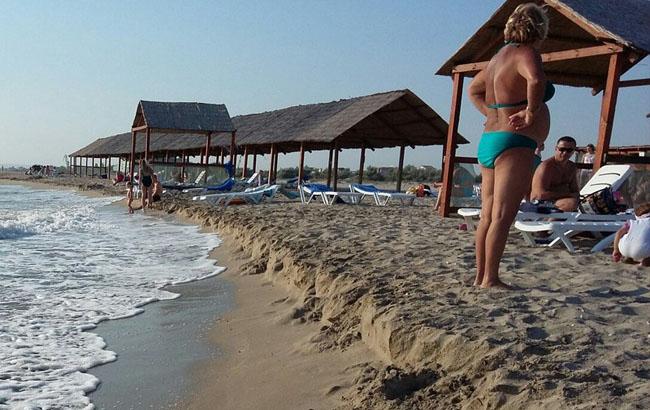 Порожньо, як на пляжі: у мережі з'явилися свіжі фото з Криму