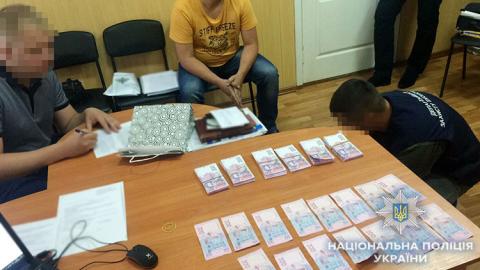 У Кропивницькому затримали на хабарі депутата