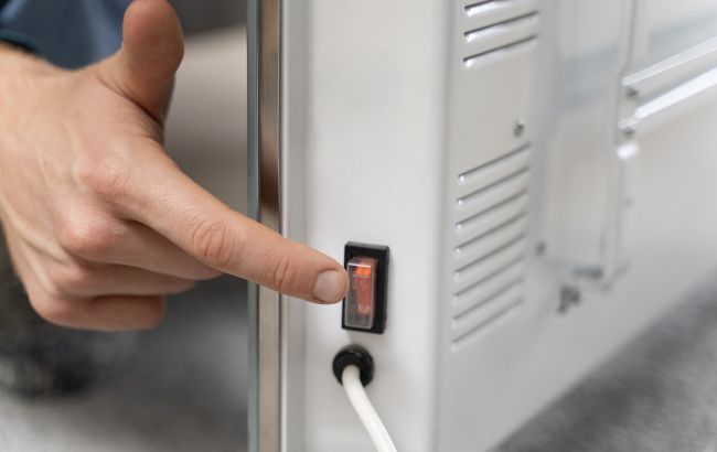 Рахунки за світло шокують? Названо 7 пристроїв- "ненажер" у вашому домі та прихованого "вампіра"