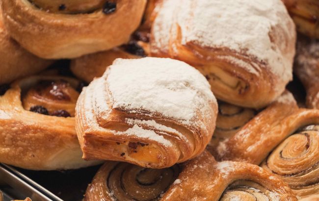 Названа худшая выпечка, которую все покупают для перекуса: она очень вредит сердцу