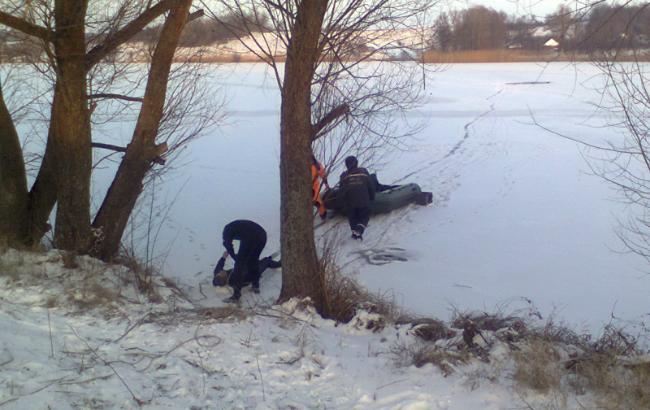 ГСЧС: в результате провала под лед погиб житель Харьковской области