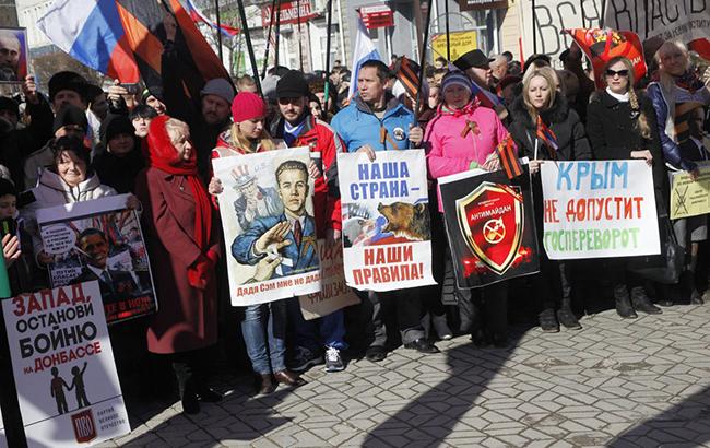 “Ну а чего вы хотели? Россия же”: крымчане "стонут" под тяжестью обещанных оккупантами богатств