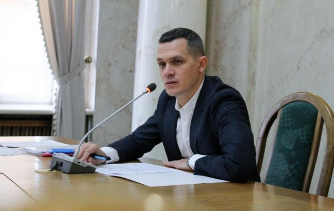 Харківський губернатор звинуватив Кабмін та МОЗ у зриві виплат медикам