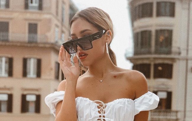 Стильна і красива: переможниця Холостяк 9 розважилася в Римі без коханого