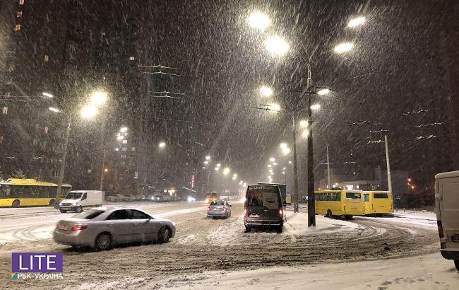 В Киев пришла зимняя сказка: фото и видео снегопада