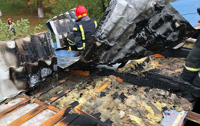 У Києві загорівся супермаркет поблизу метро "Дорогожичі"