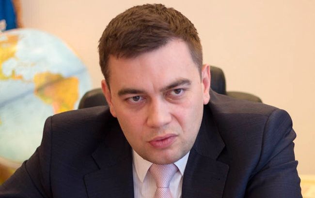 Мартинюк після звільнення продовжує контролювати МінАП, - джерело