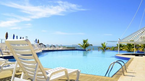 Одесса или Кемер: сравниваем цены на летний отпуск в Украине и Турции