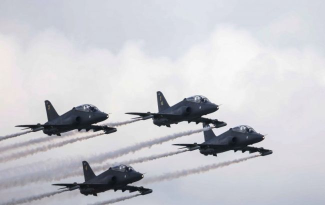 Винищувачі НАТО перехопили два російських літаки біля кордону Литви