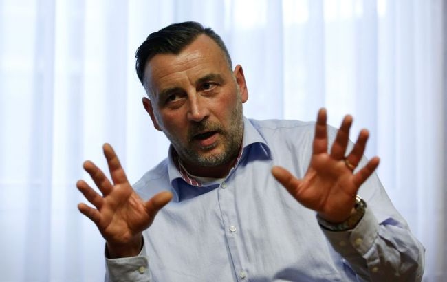 В Германии лидер антиисламского движения хочет объединиться с партией евроскептиков