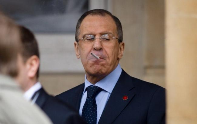 "И других научили Россию всегда уважать": Лавров получил награду за стих