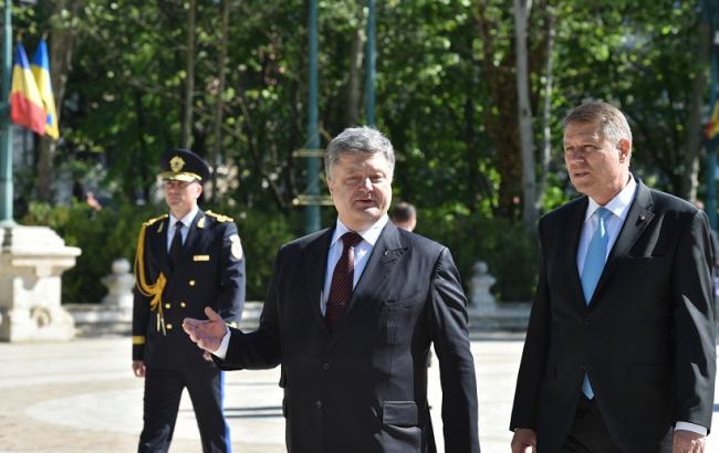 Порошенко розпочав свій перший офіційний візит до Румунії