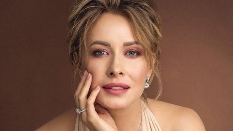 На сцене в кроватке: Елена Кравец поразила совместным фото с Усиком