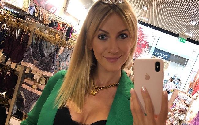 Леся Никитюк в топе и мини-шортах поделилась уникальными воспоминаниями о Киеве