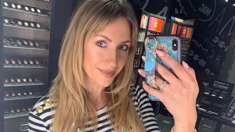 Фигуристая красотка: Леся Никитюк блеснула роскошными формами в облегающем комбинезоне