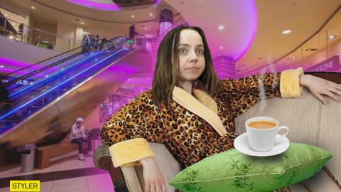 У Львові дівчина вже три місяці живе в торговому центрі (видео)