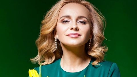 "Красуні в пташках": Лілія Ребрик показала дочок-моделей в ніжній фотосесії