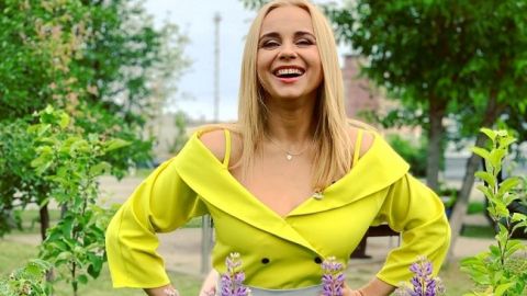 "Як дівчинка": Лілія Ребрик зачарувала повітряним літнім образом