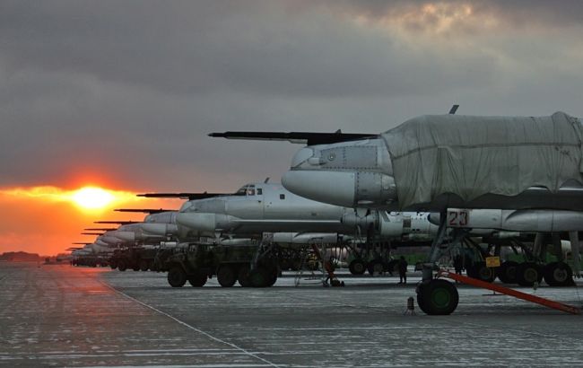 Стало известно, куда россияне могли переместить авиацию после взрывов в Энгельсе