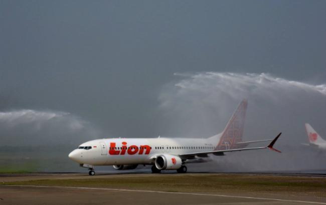 Катастрофа Lion Air: за день до катастрофи літак подавав сигнал лиха