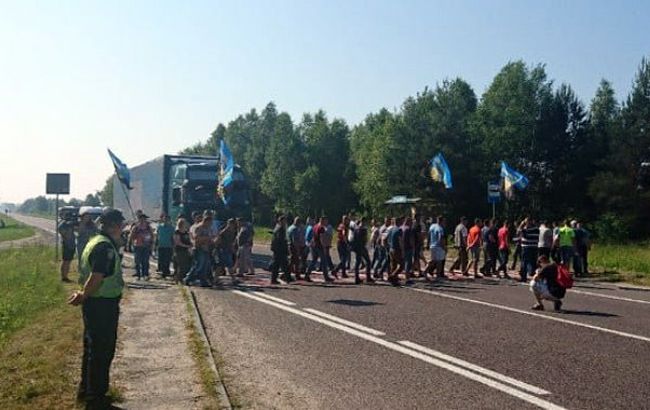 Во Львовской области шахтеры перекрыли международную трассу
