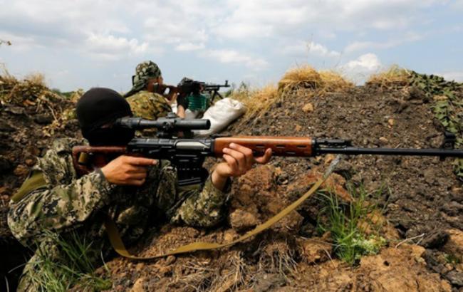 ЛНР за допомогою російських інструкторів проводить підготовку снайперів