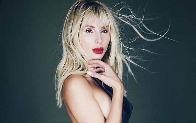 В лифчике и ярком костюме: Светлана Лобода взбудоражила откровенным фото