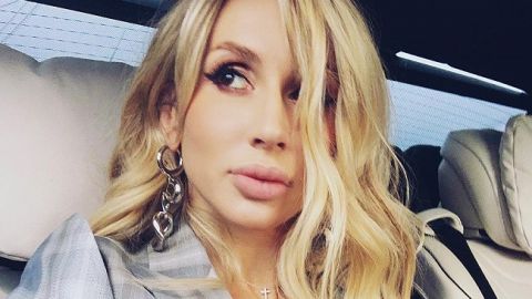 Сногсшибательно: Светлана Лобода ослепила фанов в блестящем мини-платье и ботфортах