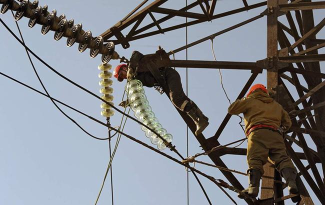 Через непогоду без електропостачання залишились п'ять населених пунктів Черкаської області