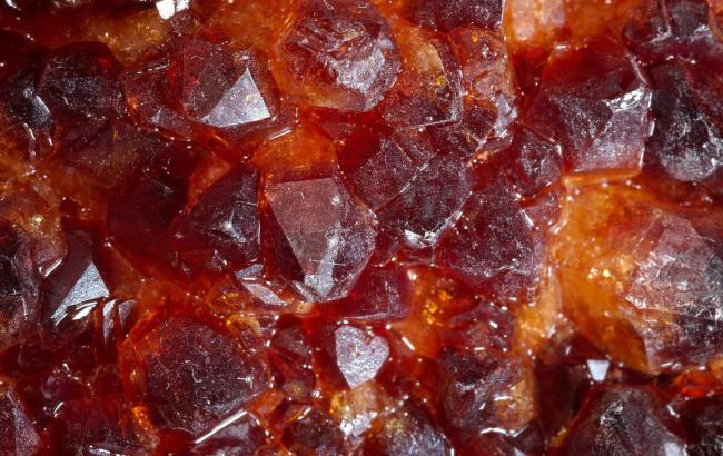 Волинське село створює підприємство для легального видобутку бурштину