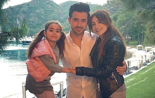 Пятилетняя дочь Лорак говорит на четырех языках