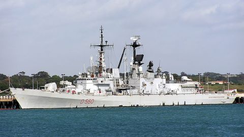 В Черное море вошел ракетный эсминец