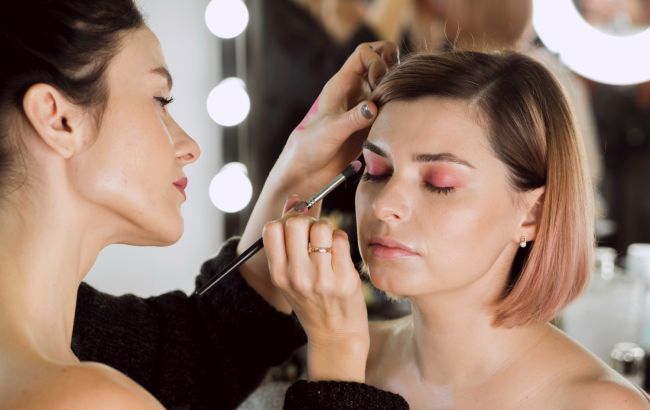 5 ошибок в макияже, которые визуально "старят" лицо на десяток лет
