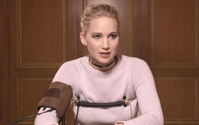 Дженнифер Лоуренс ответила на каверзные вопросы во время теста на детекторе лжи