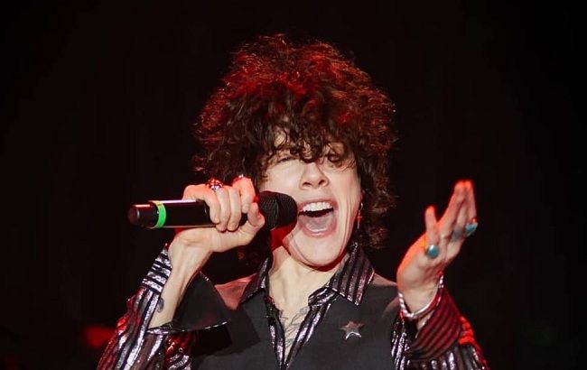 "Вона неймовірна": американська співачка LP виступила в Києві з новим альбомом